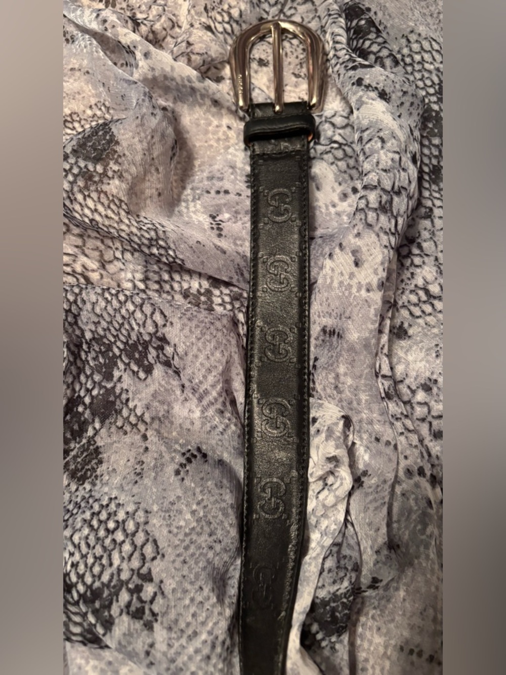Classic Gucci Silver Buckle Black Leather - Men’s Belt - Picture 5 of 6